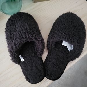 Pottery Barn Teddy Bear Slippers